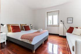 Appartamento in affitto a 1.691 € al mese a Lisbon, Rua Fernão Mendes Pinto