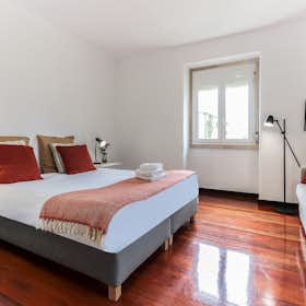 Appartement te huur voor € 1.456 per maand in Lisbon, Rua Fernão Mendes Pinto