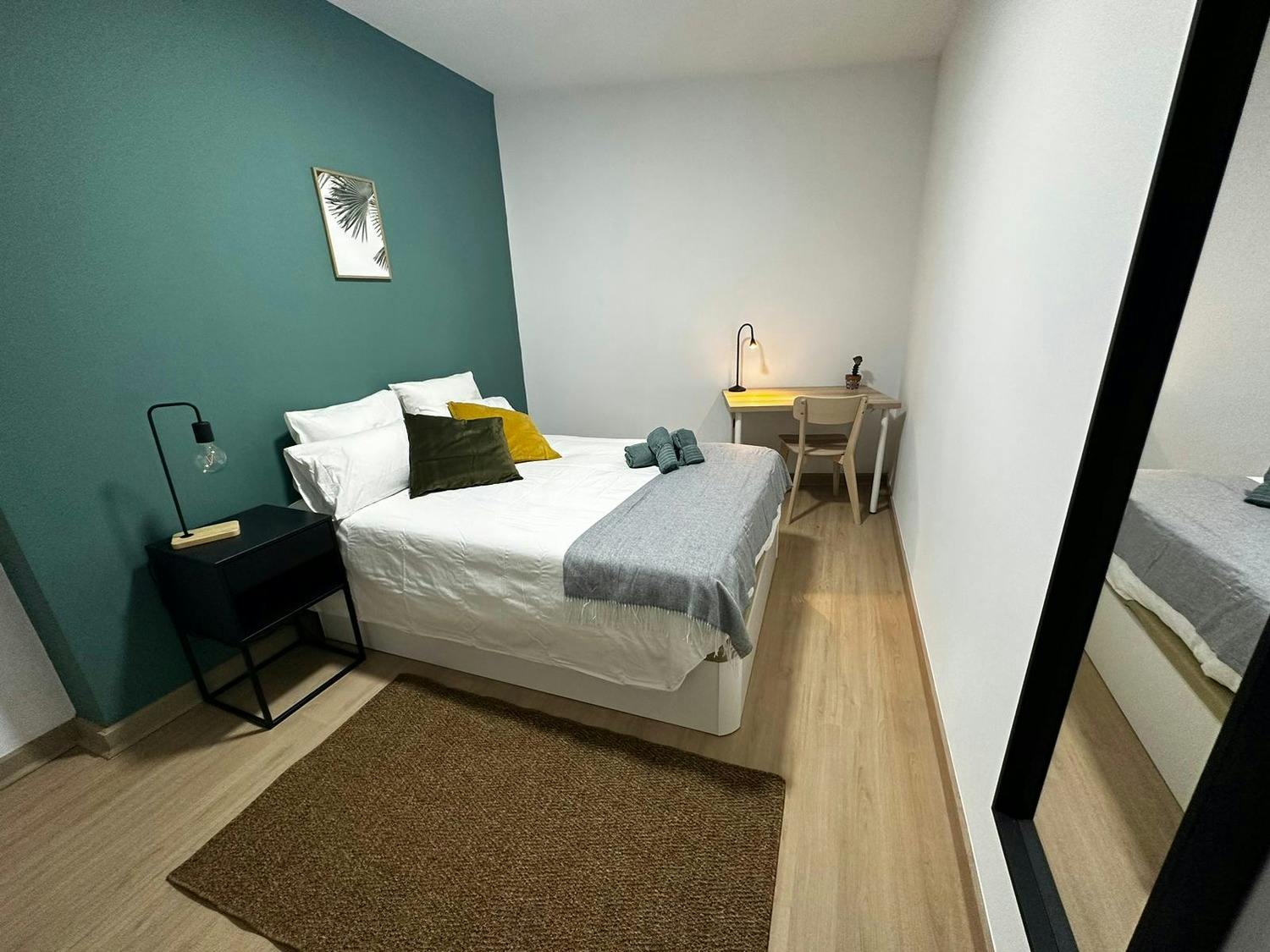 Private room for rent for €550 per month in Madrid, Plaza de España