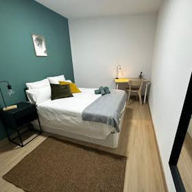 Private room for rent for €550 per month in Madrid, Plaza de España