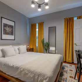 私人房间 正在以 $1,380 的月租出租，其位于 Boston, Hancock St