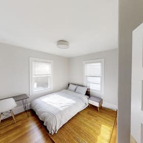 Отдельная комната сдается в аренду за $1,537 в месяц в Malden, Meridian Pkwy