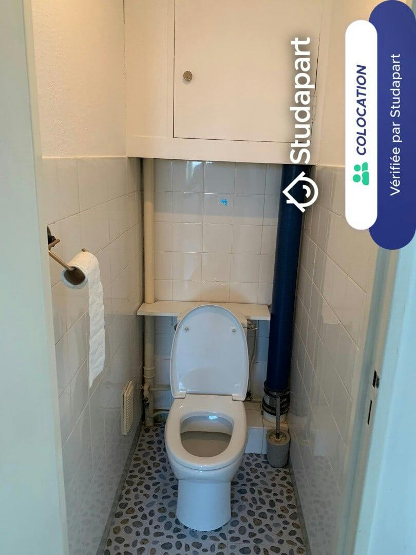 Private room for rent on Boulevard du Redon, Marseille - Plus