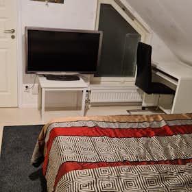 Приватна кімната за оренду для 5 011 SEK на місяць у Göteborg, Pimpinellagatan