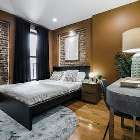 私人房间 正在以 $2,327 的月租出租，其位于 Westfield, Columbus Ave