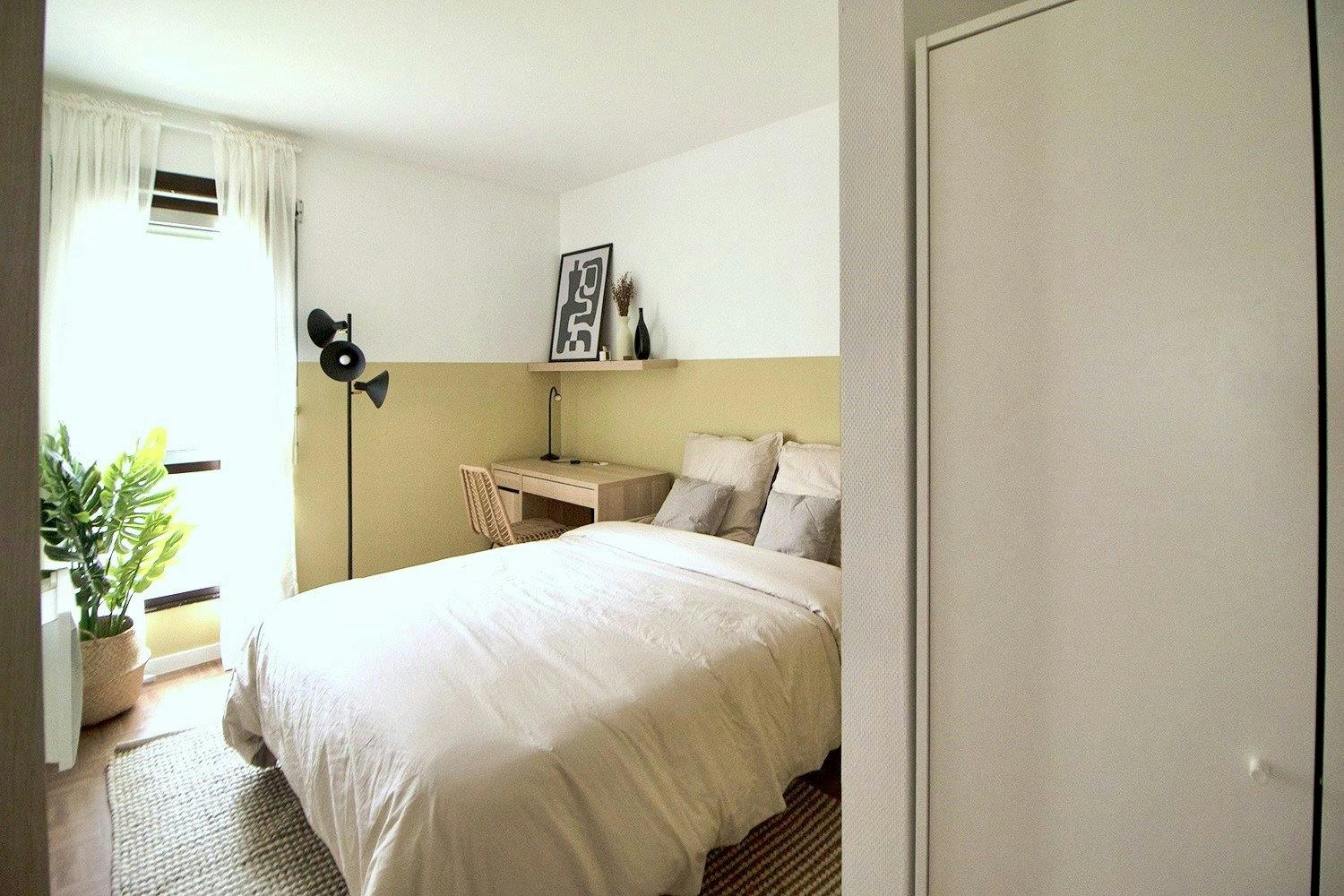 Private room for rent for €690 per month in Puteaux, Rue Volta