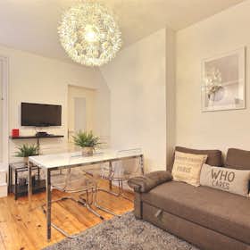 Apartment for rent for €2,103 per month in Paris, Rue de l'Exposition