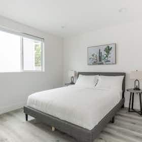私人房间 正在以 $1,360 的月租出租，其位于 North Hollywood, Auckland Ave