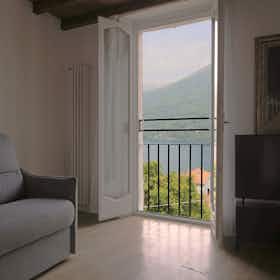 Appartement à louer pour 1 413 CHF/mois à Laglio, Via Riva Soldino