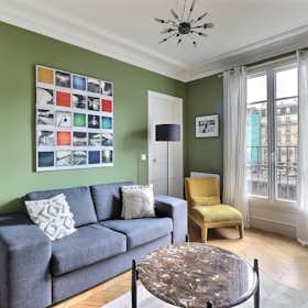 Apartment for rent for €2,992 per month in Paris, Rue Boursault