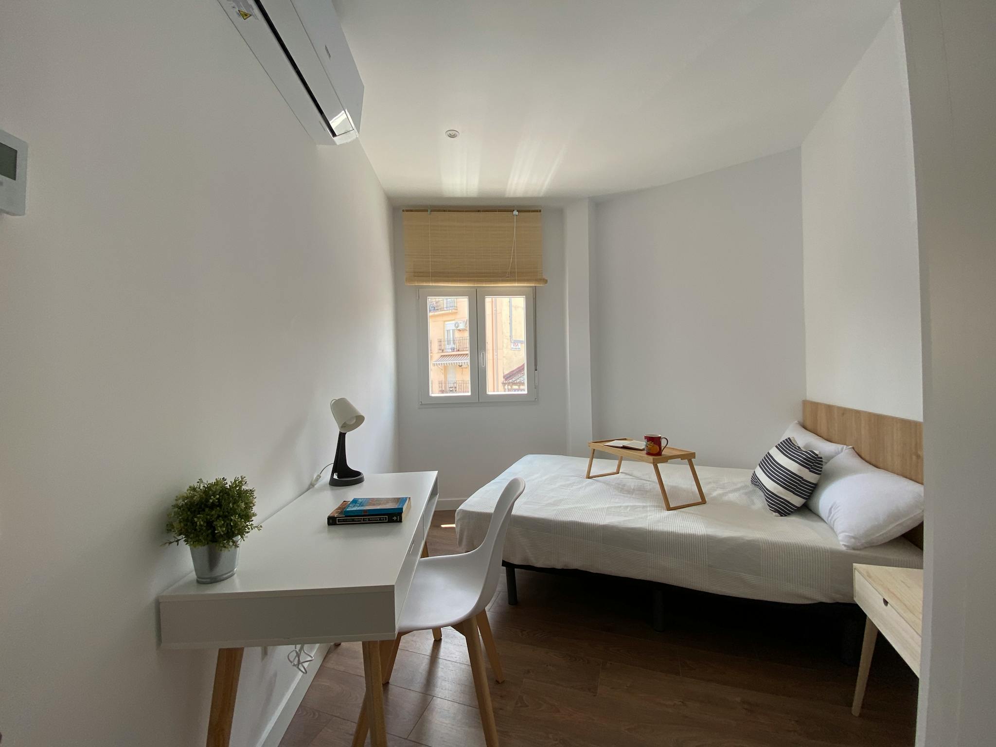 Calle del Doctor Urquiola, Madrid preview