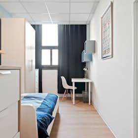 Chambre privée for rent for 605 € per month in Milan, Via Privata Deruta