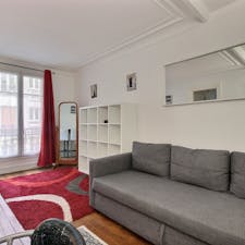Studio for rent for €1,442 per month in Paris, Rue de Montreuil