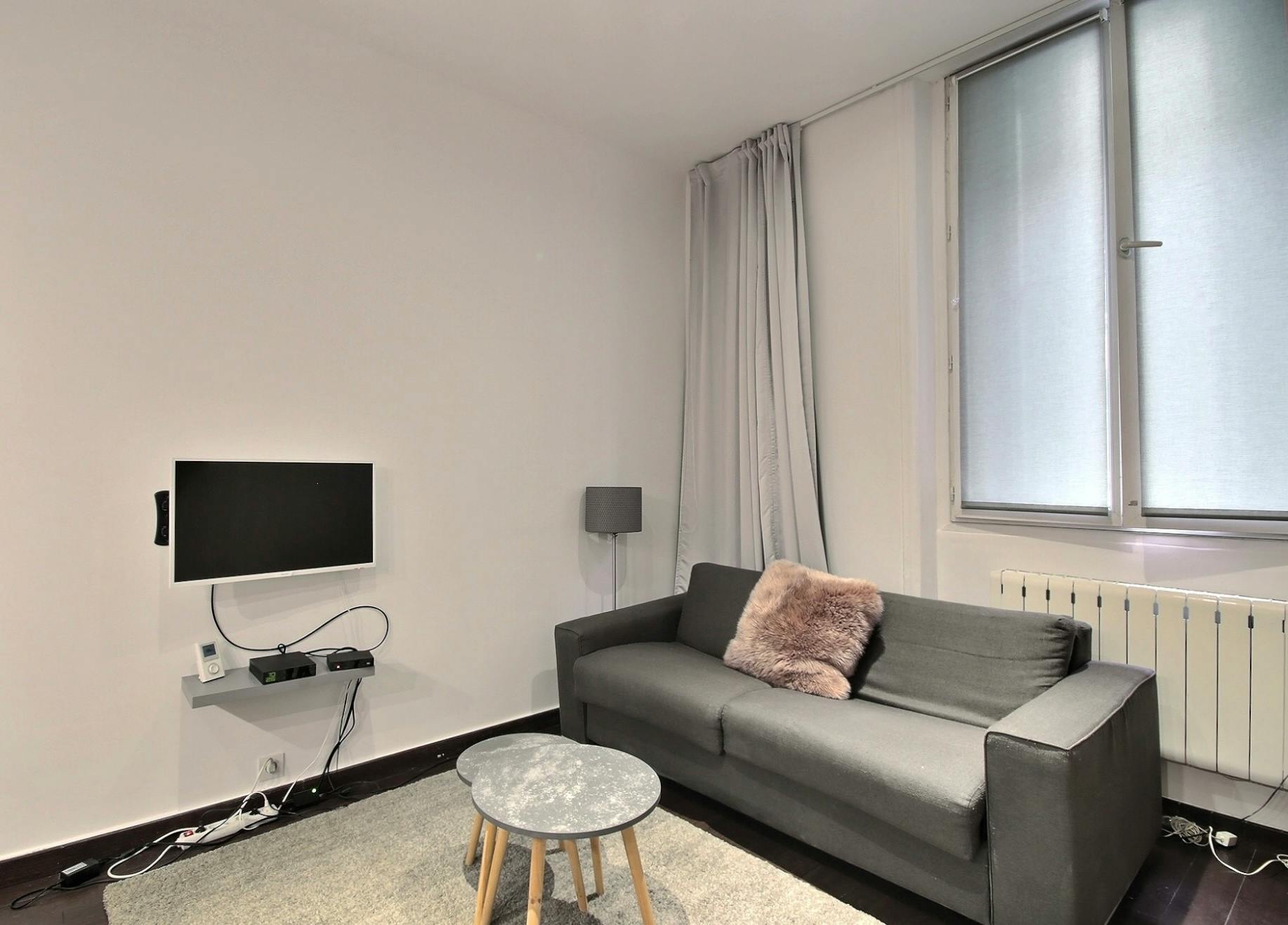 Rue Saint-Philippe du Roule, Paris preview