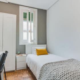 Chambre privée à louer pour 470 €/mois à Madrid, Calle Hermosilla