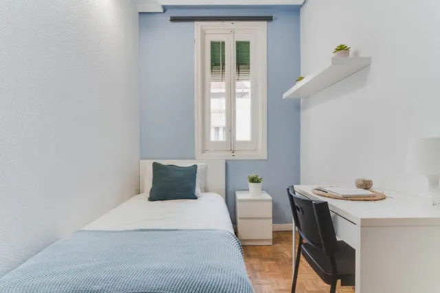 Private room in Calle Hermosilla, Madrid (1412745) room image 1