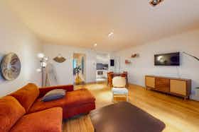 Apartment for rent for €1,750 per month in Brussels, Boulevard du Régent