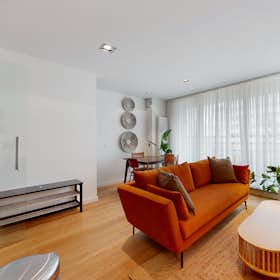 Apartment for rent for €1,550 per month in Brussels, Boulevard du Régent