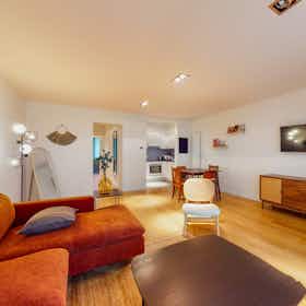 Apartment for rent for €1,800 per month in Brussels, Boulevard du Régent