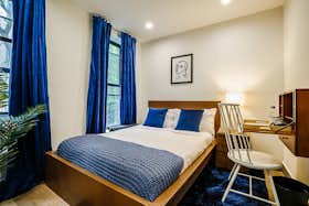 私人房间 正在以 €2,157 的月租出租，其位于 Garfield, Columbus Ave