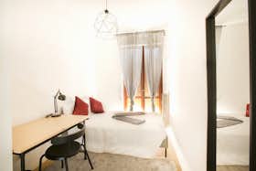 Privé kamer te huur voor € 675 per maand in Milan, Via Mauro Rota