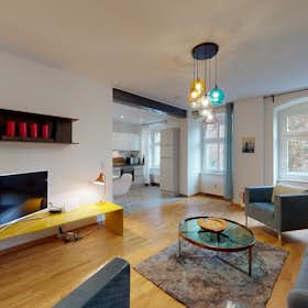 Apartment for rent for €1,767 per month in Berlin, Sredzkistraße