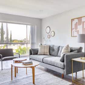 Apartamento en alquiler por $2,359 al mes en Los Angeles, N Martel Ave