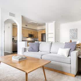 公寓 正在以 $3,113 的月租出租，其位于 Los Angeles, N Highland Ave