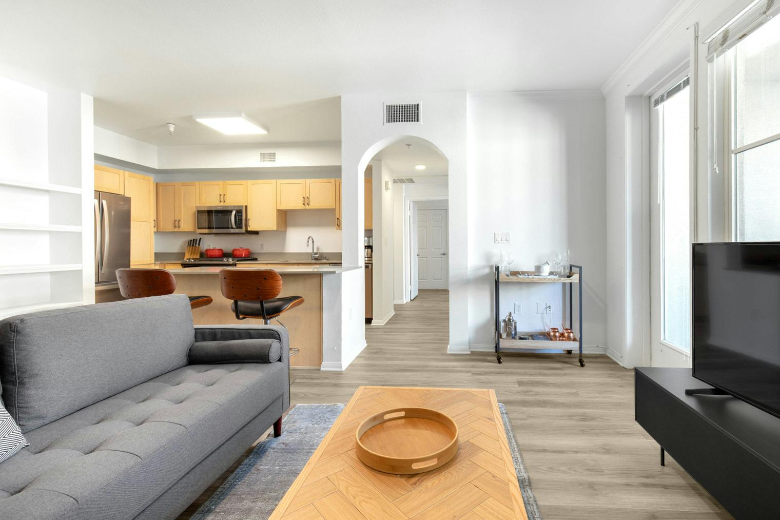 Apartment for rent for $5,067 per month in Los Angeles, Highland Avenue