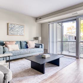 公寓 正在以 $2,989 的月租出租，其位于 Sunnyvale, S Bernardo Ave