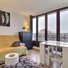 Studio te huur voor € 1.326 per maand in Charenton-le-Pont, Rue de Paris