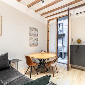 Apartment for rent for €1,350 per month in Barcelona, Carrer de la Princesa