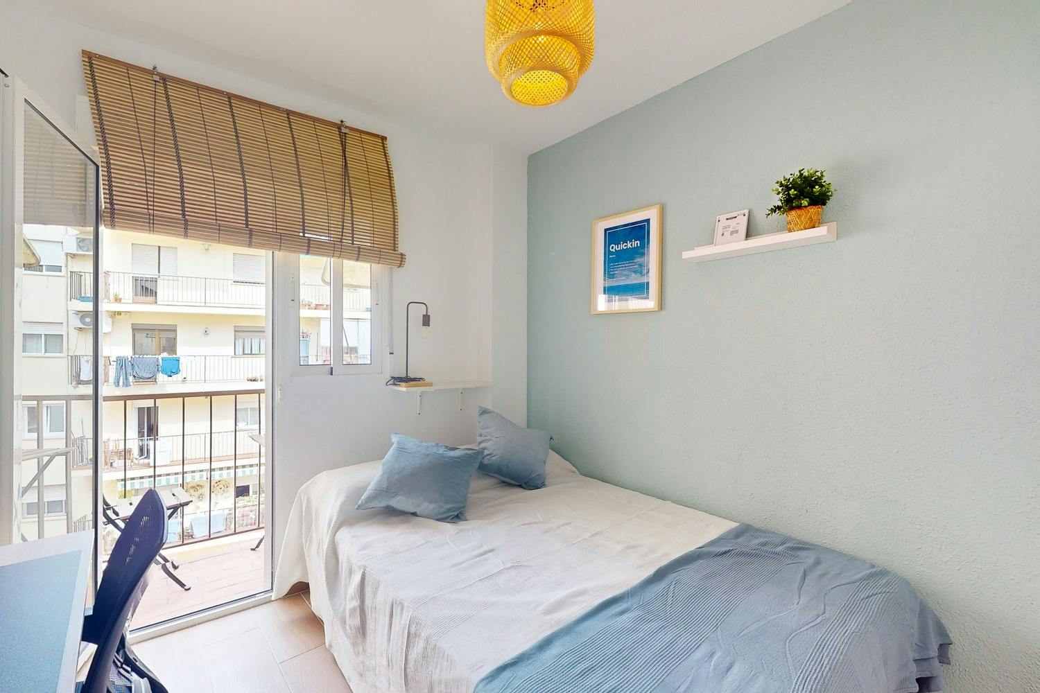 Carrer Pintor Zariñena, Valencia preview