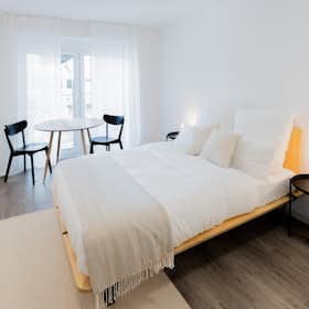 Appartement te huur voor € 1.231 per maand in Frankfurt am Main, Ostparkstraße