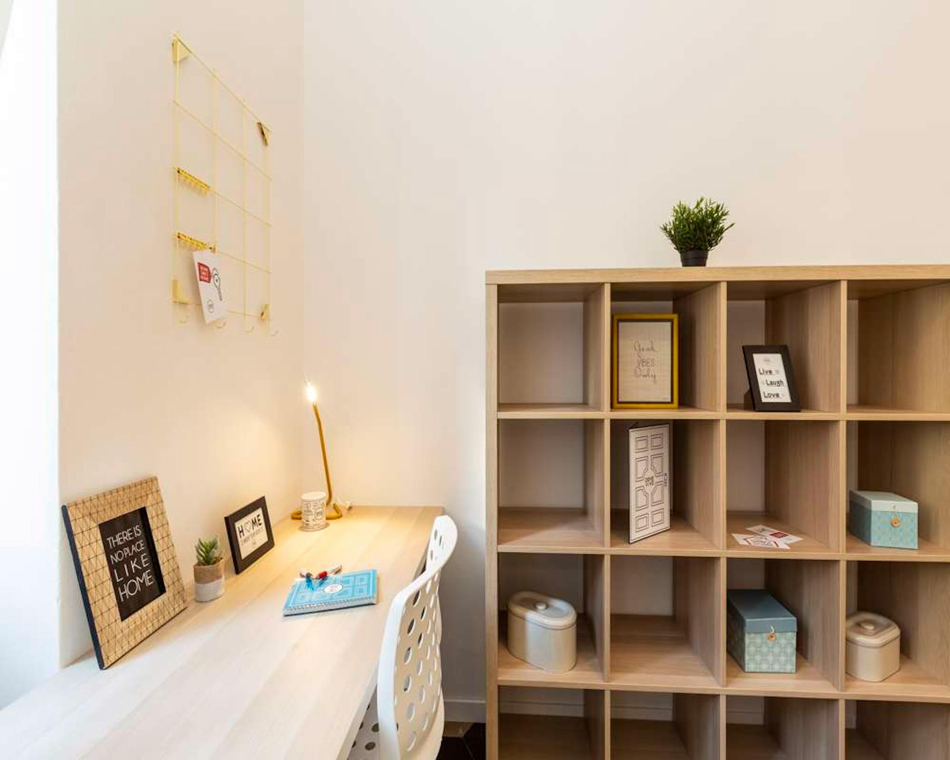 Via Paolo Bassi, Milan preview