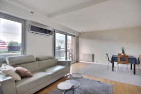 Apartment for rent for €2,461 per month in Paris, Quai de l'Oise