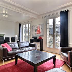Apartment for rent for €3,077 per month in Paris, Rue de l'Aqueduc