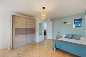 Studio for rent for €445 per month in Valencia, Avinguda de Peris i Valero