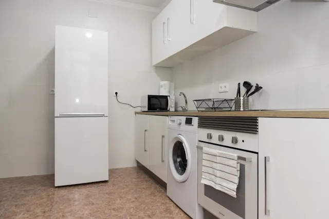 Private room in Paseo Pontones, Madrid (1428358) room image 10