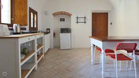 Mieszkanie do wynajęcia za 1142 € miesięcznie w mieście Tremezzina, Piazza Campidoglio