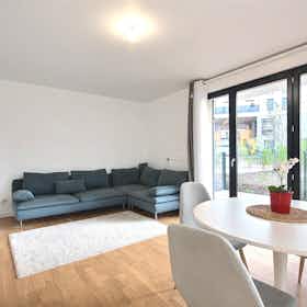 Appartement à louer pour 2 052 €/mois à Nanterre, Rue de Craiova