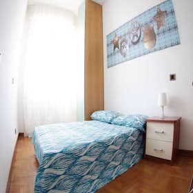 Stanza privata in affitto a 705 € al mese a Milan, Via Pergine
