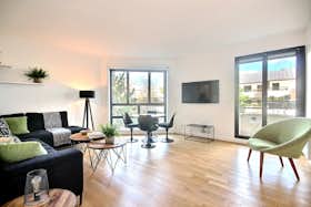 Apartment for rent for €2,052 per month in Boulogne-Billancourt, Rue Castéja