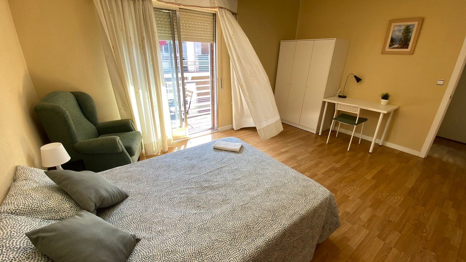 preview gallery tile