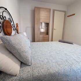 Private room for rent for €350 per month in Madrid, Avenida de Pablo Neruda