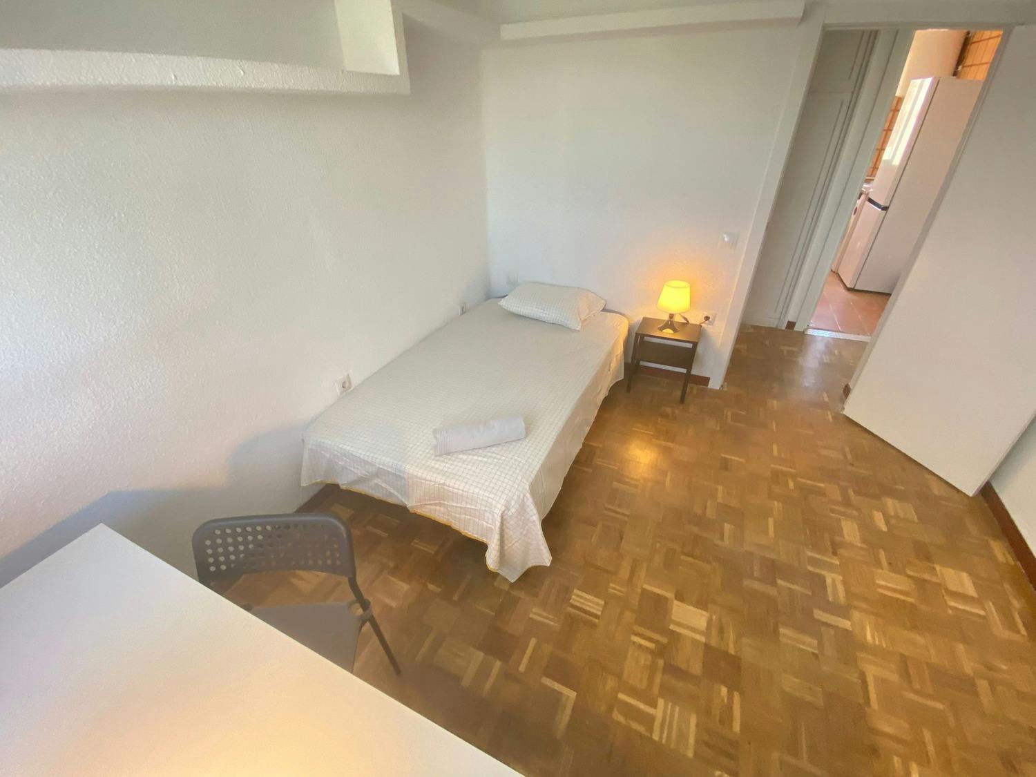 Calle del Hornero, Madrid preview