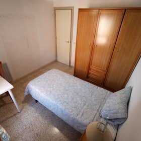 Private room for rent for €320 per month in Madrid, Avenida de Pablo Neruda