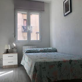 Private room for rent for €320 per month in Madrid, Avenida Peña Prieta