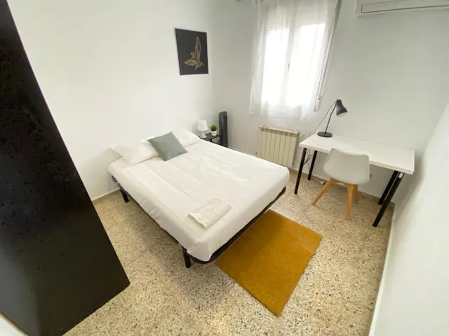 Private room in Calle del Poeta Blas de Otero, Madrid (1429629) room image 1