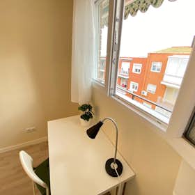 Private room for rent for €390 per month in Madrid, Calle de Caunedo